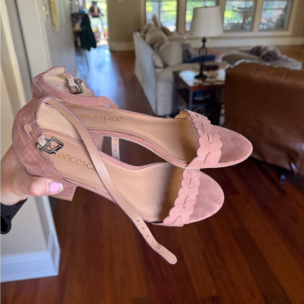 Scalloped felt heels by Franscescs’s